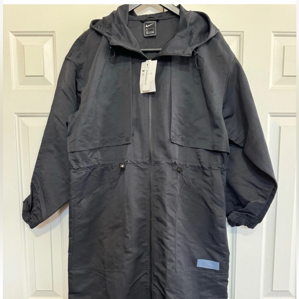 Nike city ready oversized packable training jacket new with tags women’s size m